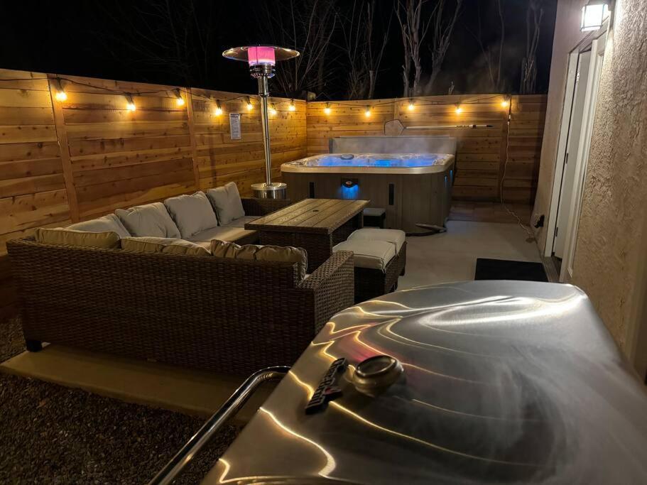 Cowboy Den-Hot Tub-Game Room-Pet Friendly-No Pet Fees! Albuquerque Eksteriør bilde