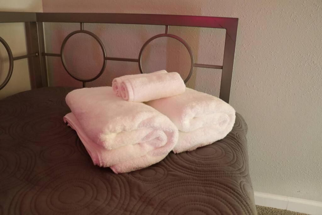 Cowboy Den-Hot Tub-Game Room-Pet Friendly-No Pet Fees! Albuquerque Eksteriør bilde
