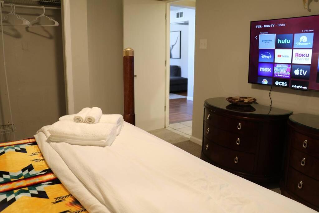 Cowboy Den-Hot Tub-Game Room-Pet Friendly-No Pet Fees! Albuquerque Eksteriør bilde