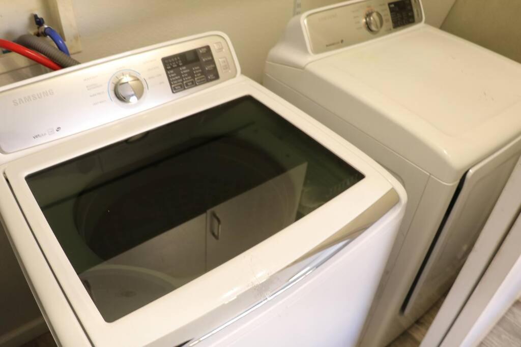 Cowboy Den-Hot Tub-Game Room-Pet Friendly-No Pet Fees! Albuquerque Eksteriør bilde