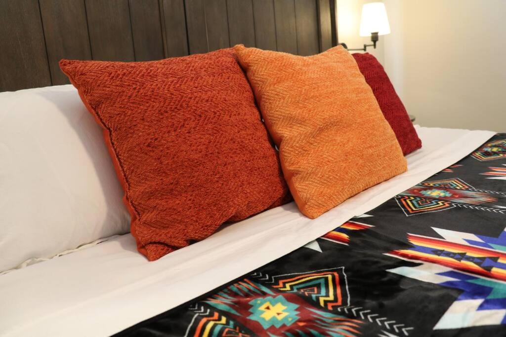 Cowboy Den-Hot Tub-Game Room-Pet Friendly-No Pet Fees! Albuquerque Eksteriør bilde