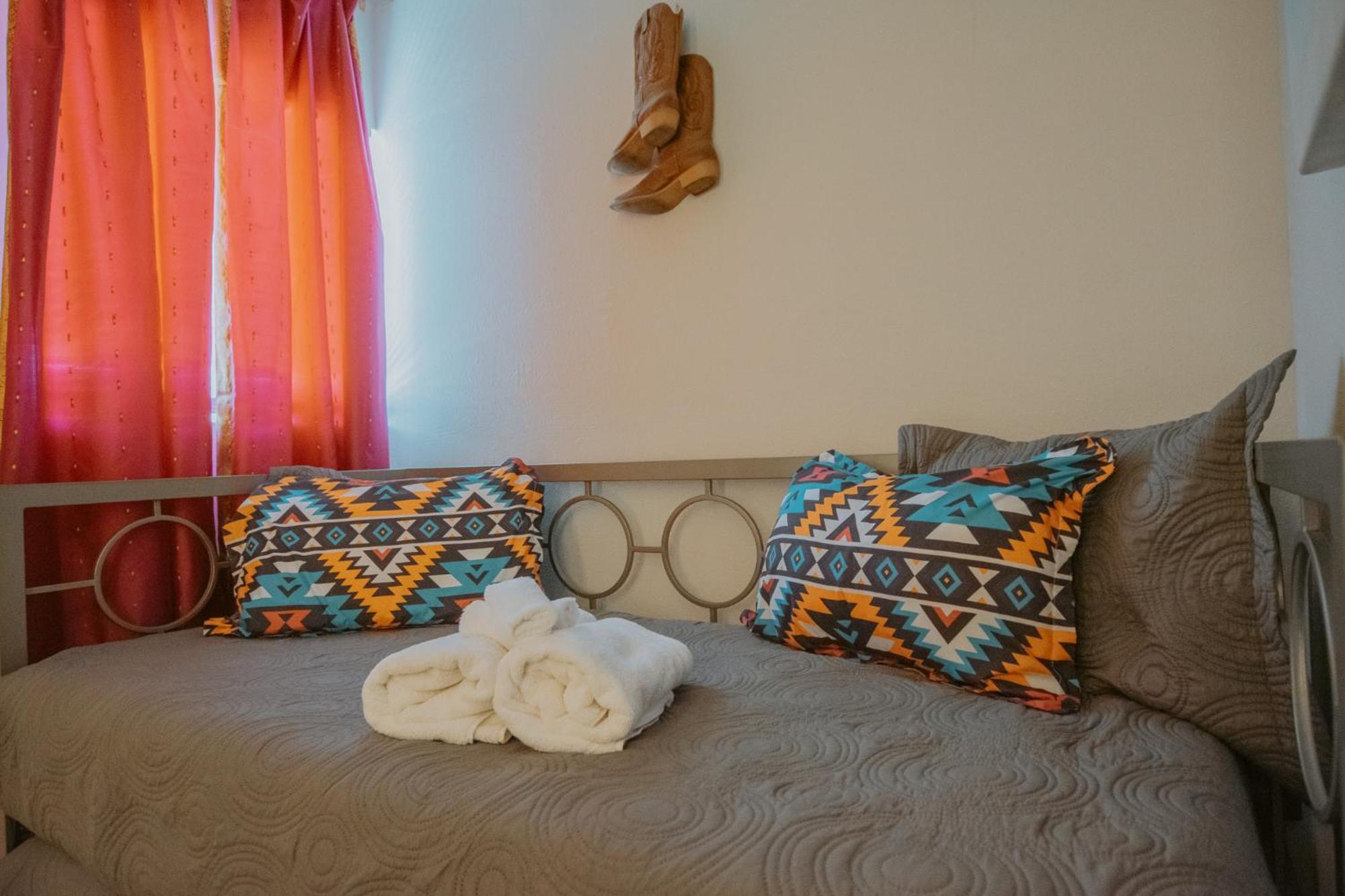 Cowboy Den-Hot Tub-Game Room-Pet Friendly-No Pet Fees! Albuquerque Eksteriør bilde