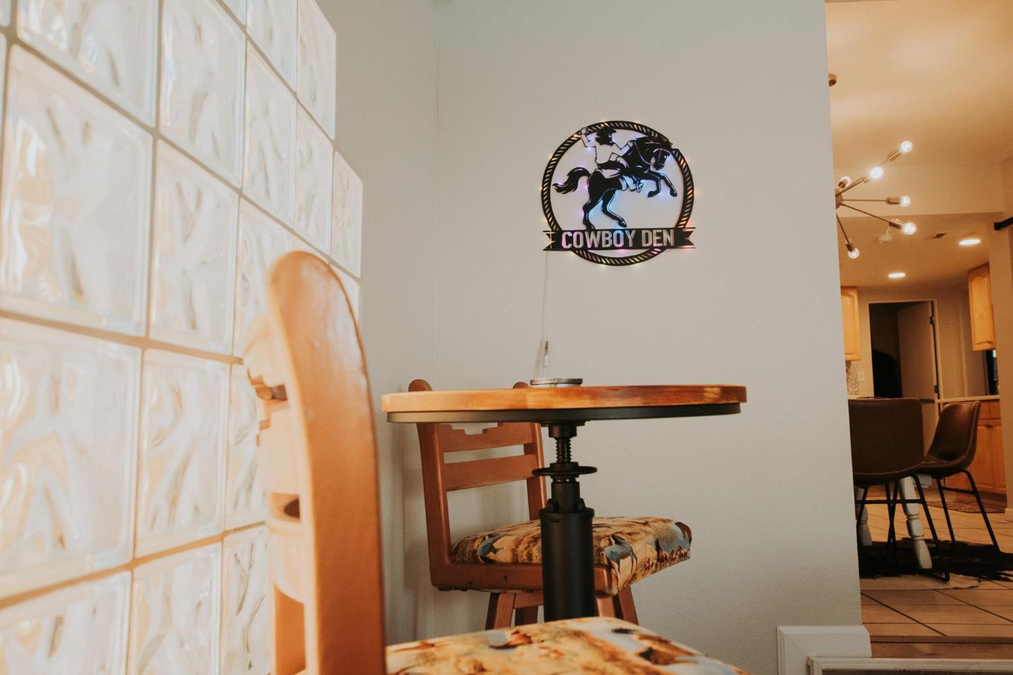 Cowboy Den-Hot Tub-Game Room-Pet Friendly-No Pet Fees! Albuquerque Eksteriør bilde