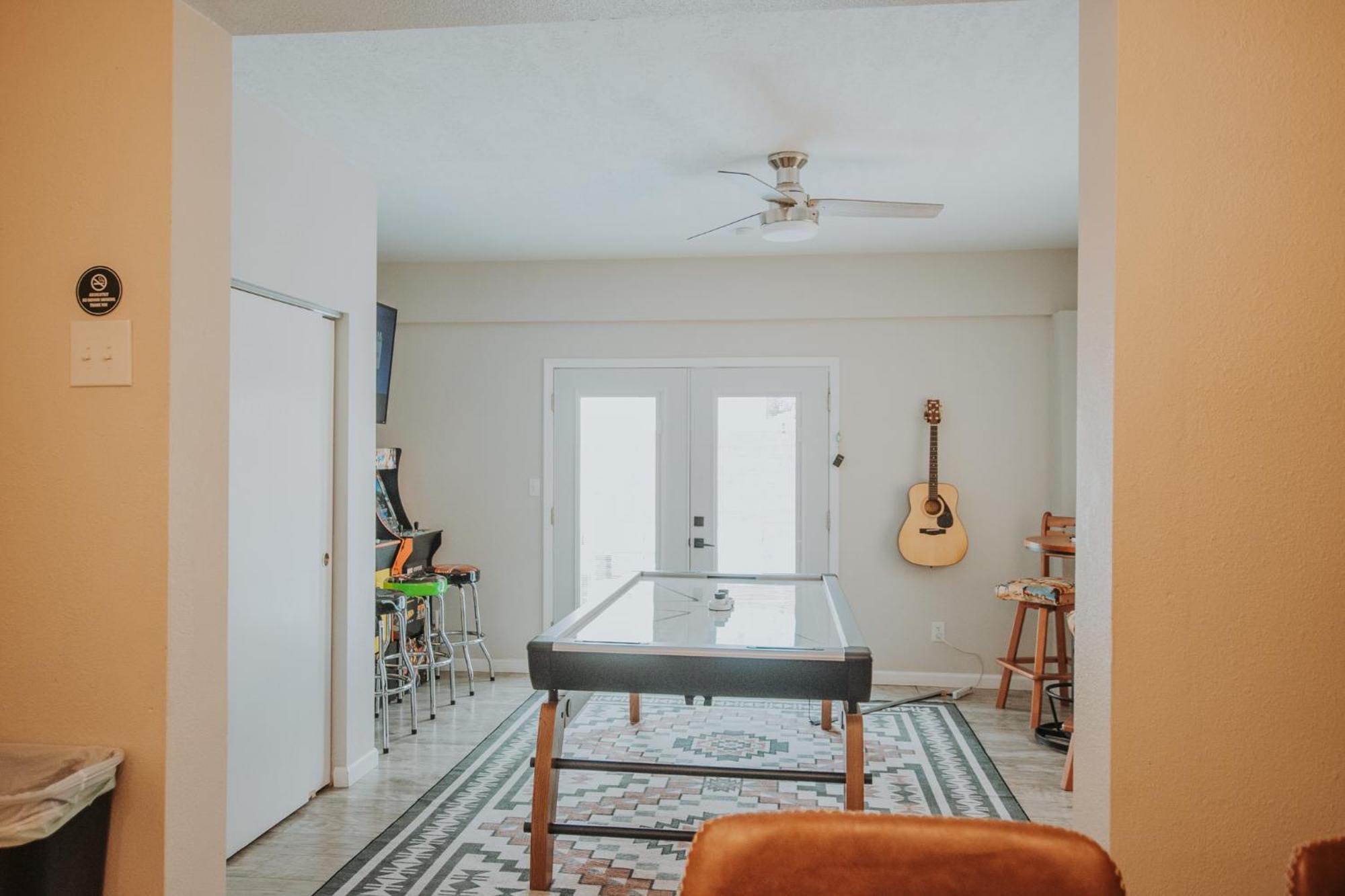 Cowboy Den-Hot Tub-Game Room-Pet Friendly-No Pet Fees! Albuquerque Eksteriør bilde