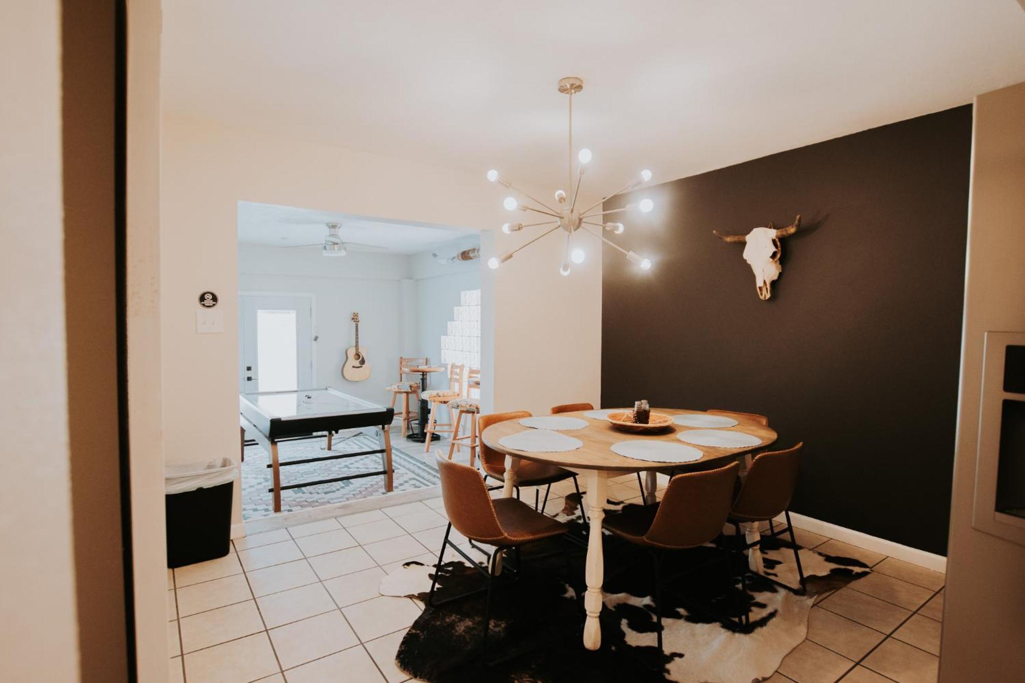 Cowboy Den-Hot Tub-Game Room-Pet Friendly-No Pet Fees! Albuquerque Eksteriør bilde